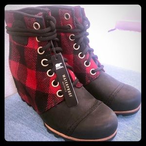 Sorel PDX Wedge in Buffalo Plaid NWT!